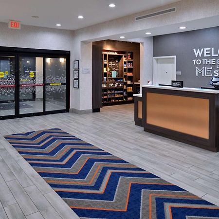 Hampton Inn Kansas City Northeast Экстерьер фото