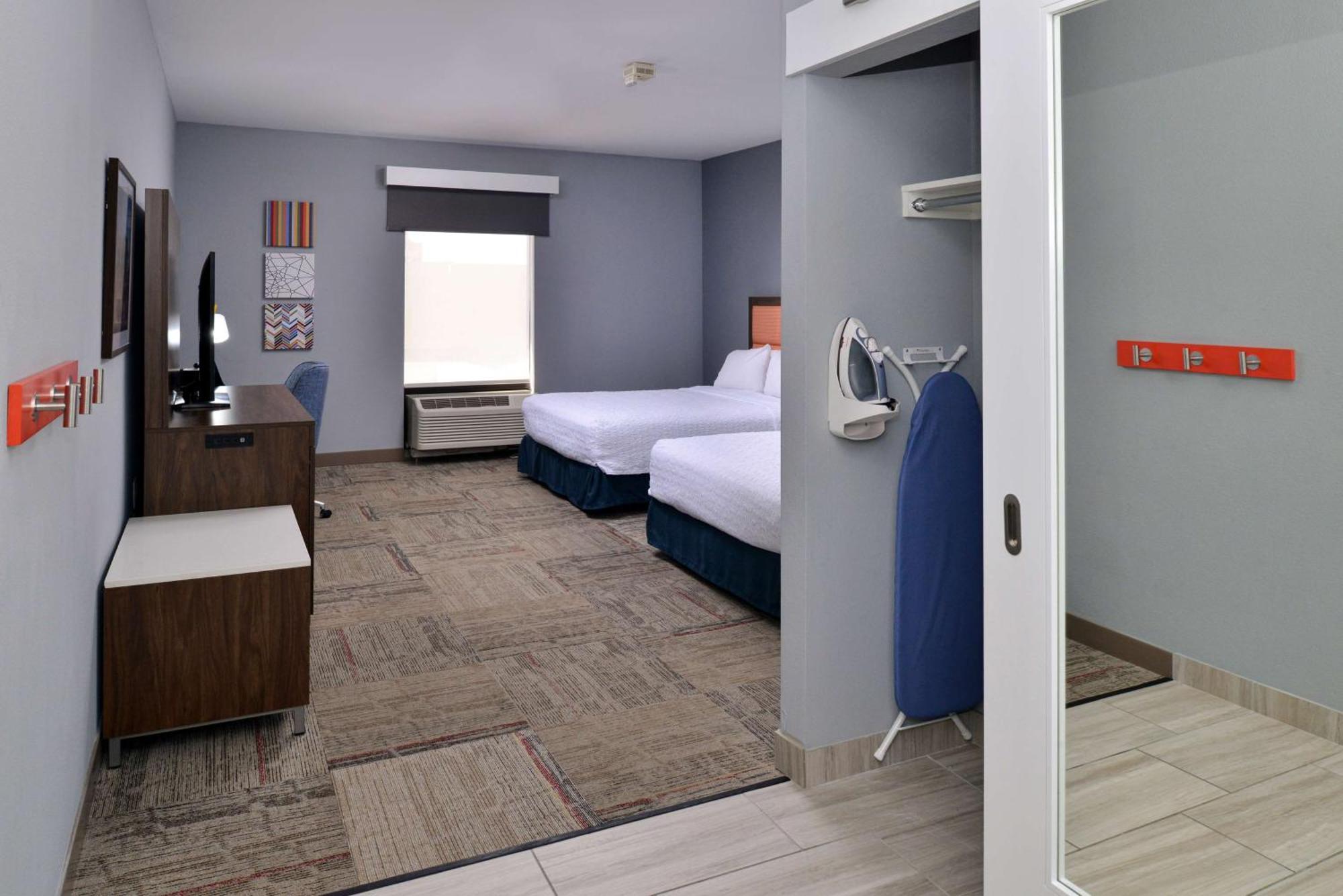 Hampton Inn Kansas City Northeast Экстерьер фото