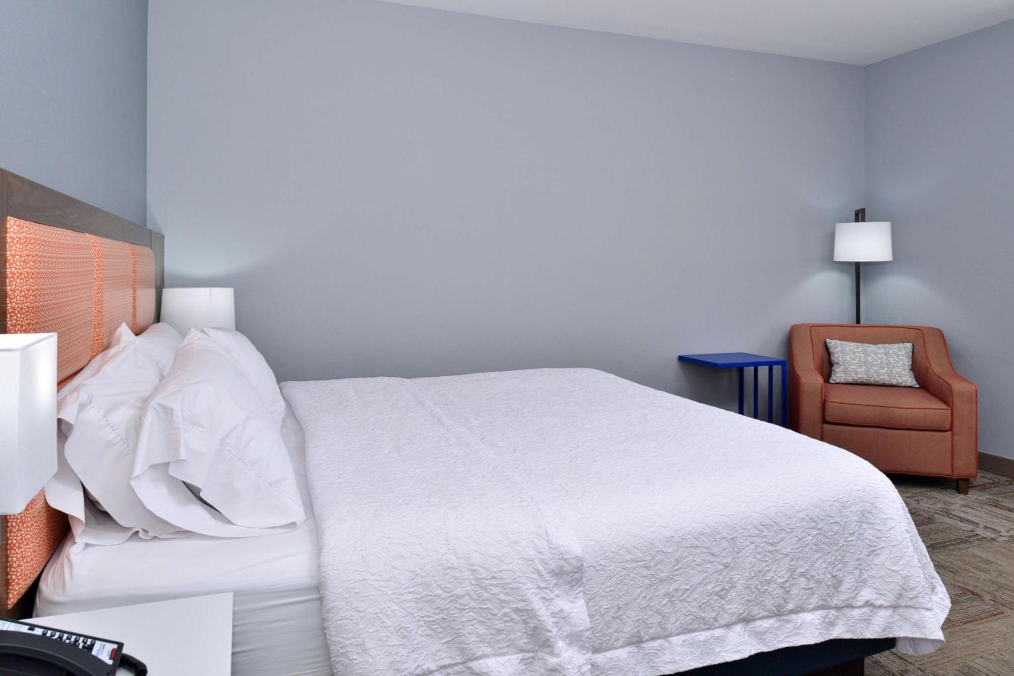 Hampton Inn Kansas City Northeast Экстерьер фото