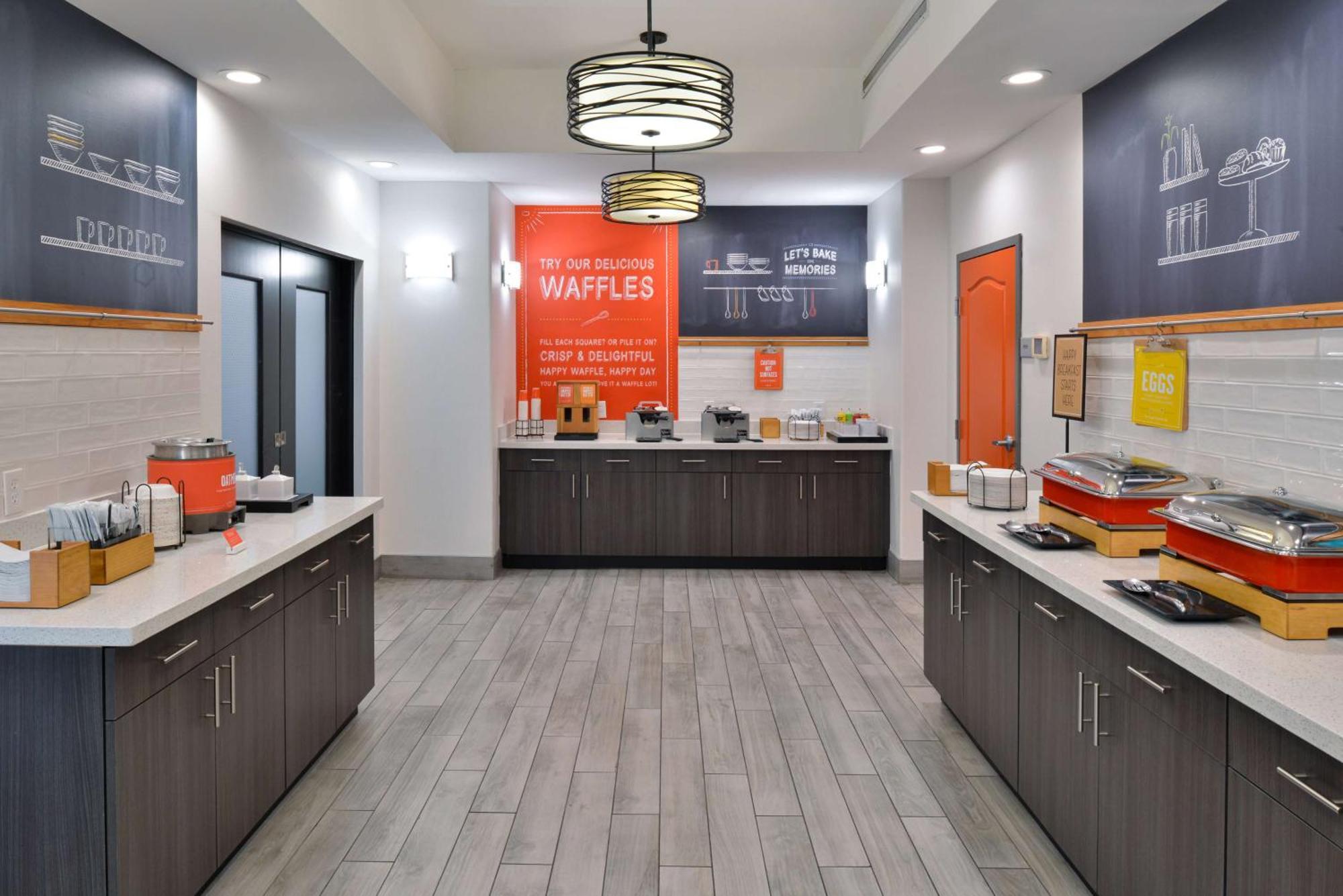 Hampton Inn Kansas City Northeast Экстерьер фото